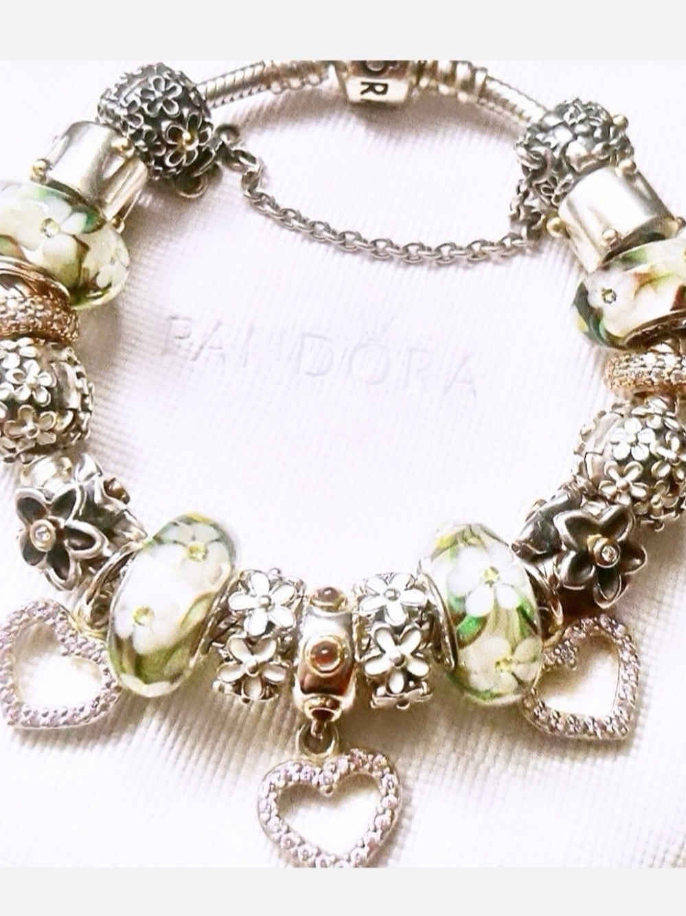 PANDORA BRACELET WITH CHARMS EXCELLENT CONDITION FIRM PRICE